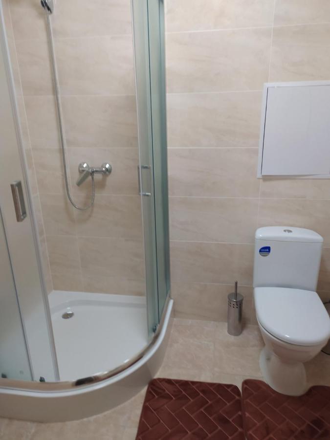 Апартаменты По Панаса Мирного. Khmelʼnytsʼkyy Esterno foto
